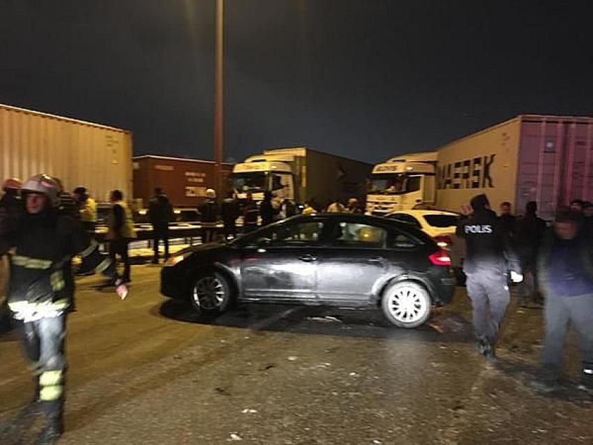 Körfez'de 13 araç birbirine girdi